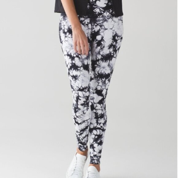 Lululemon Wunder Under Pant (Hi-Rise) (Shibori) Shibori White Black - Picture 3 of 7